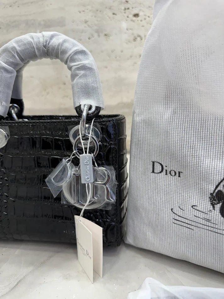 Christian dior Lady Dior Bag ( PINK )